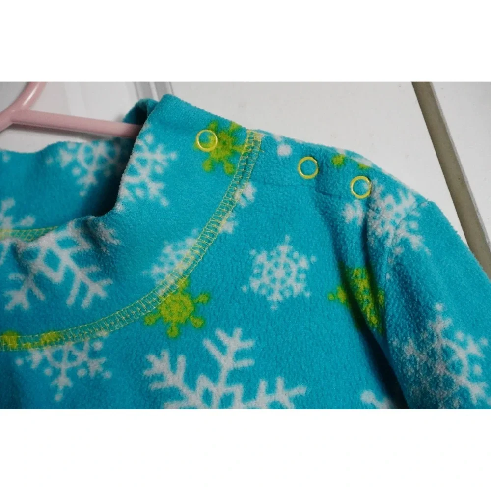 Faded Glory Fleece Top Size 8 Winter Snowflake Turquoise Blue Snap Neck